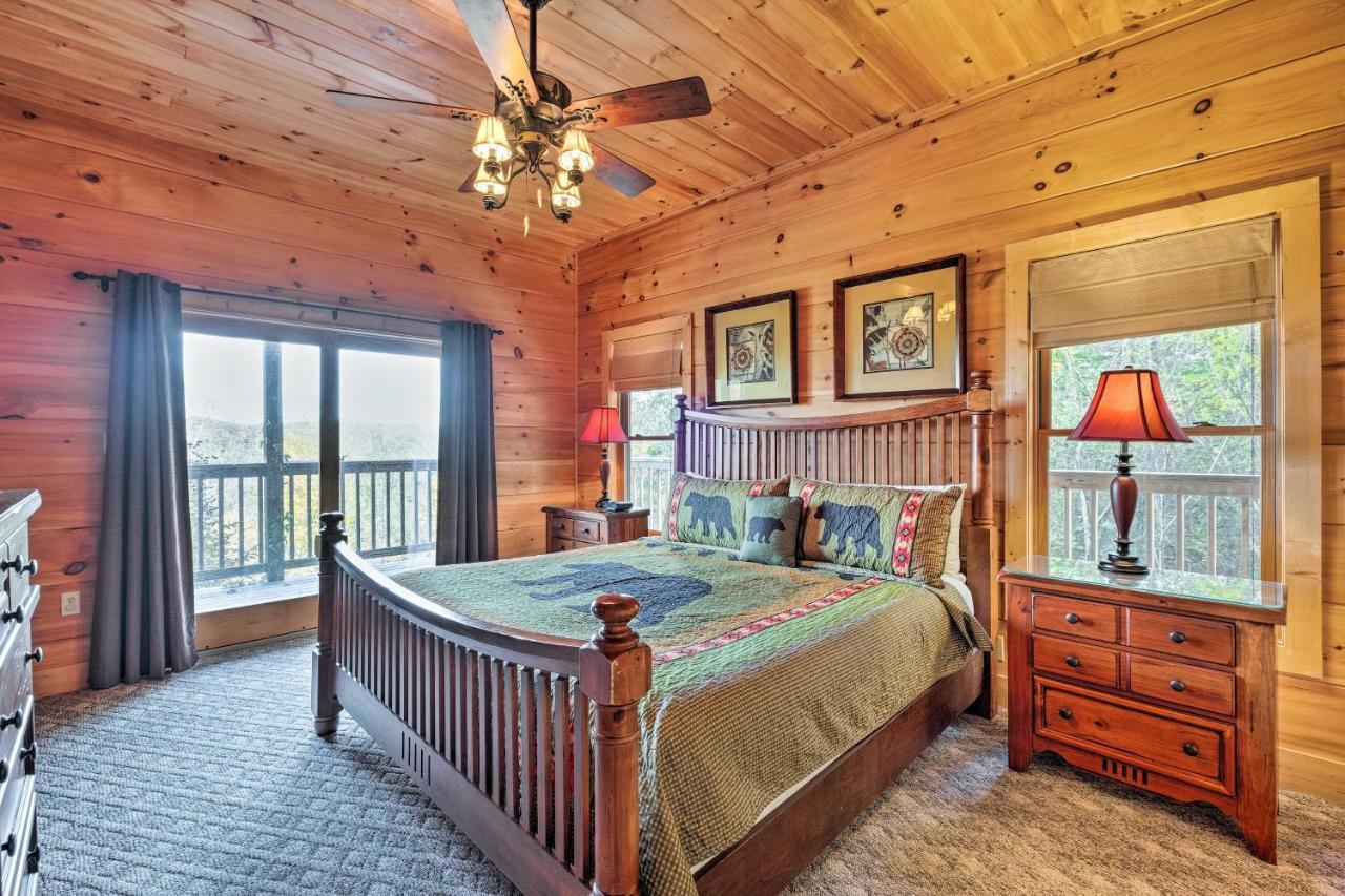 Pigeon Forge Cabin With Brand New Hot Tub And Views! Villa Sevierville Esterno foto