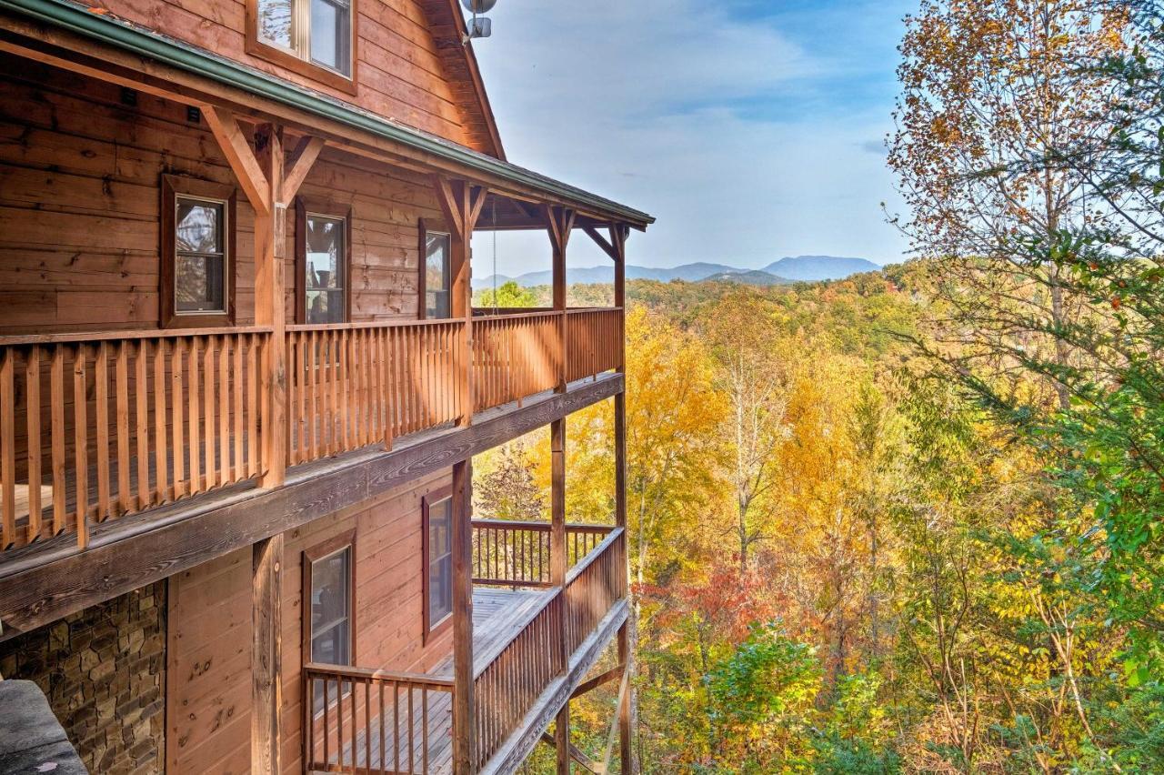 Pigeon Forge Cabin With Brand New Hot Tub And Views! Villa Sevierville Esterno foto