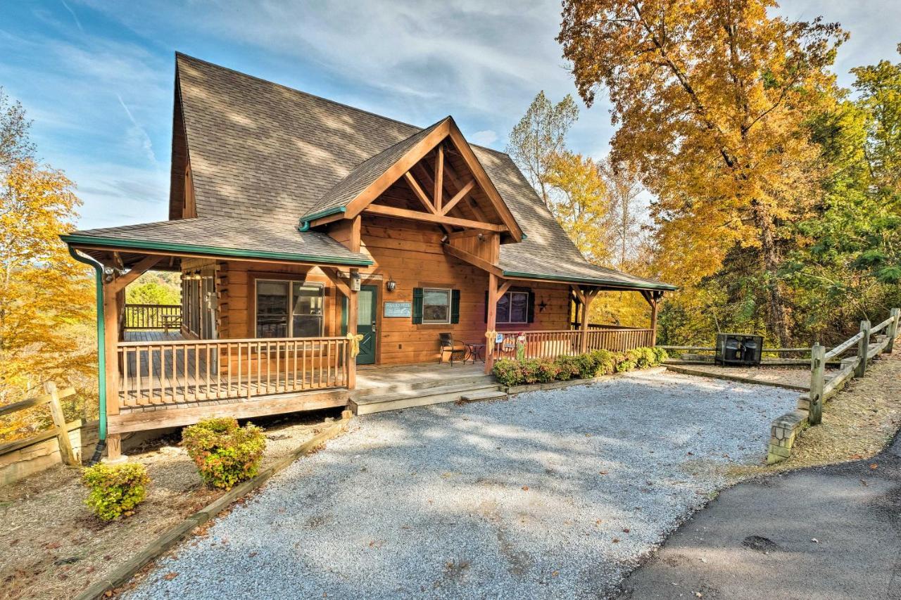 Pigeon Forge Cabin With Brand New Hot Tub And Views! Villa Sevierville Esterno foto